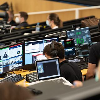 Eventfotografie Saarland: Regie und Technik für den Livestream eines Kongresses
