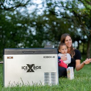 Werbefotografie Saarland: Crosstools Kühlbox beim Picknick